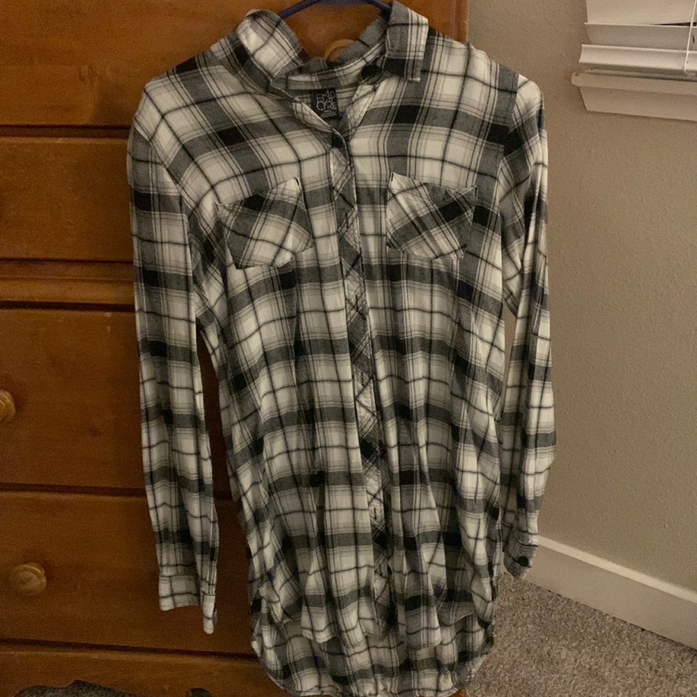 Empcyre black and white long flannel